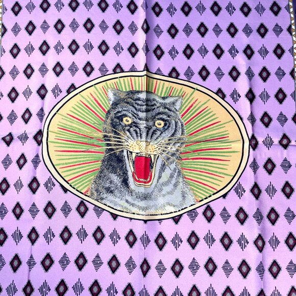 Iconic Gucci Silk Panther/Big Cat Motif Scarf | NWOT | - Picture 2 of 15